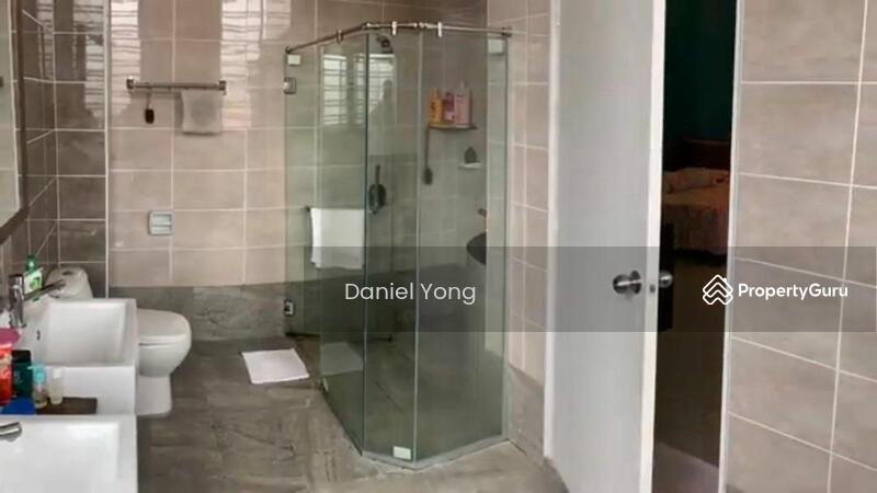 For Sale - Semi-Detached House at Taman Pulai Bayu