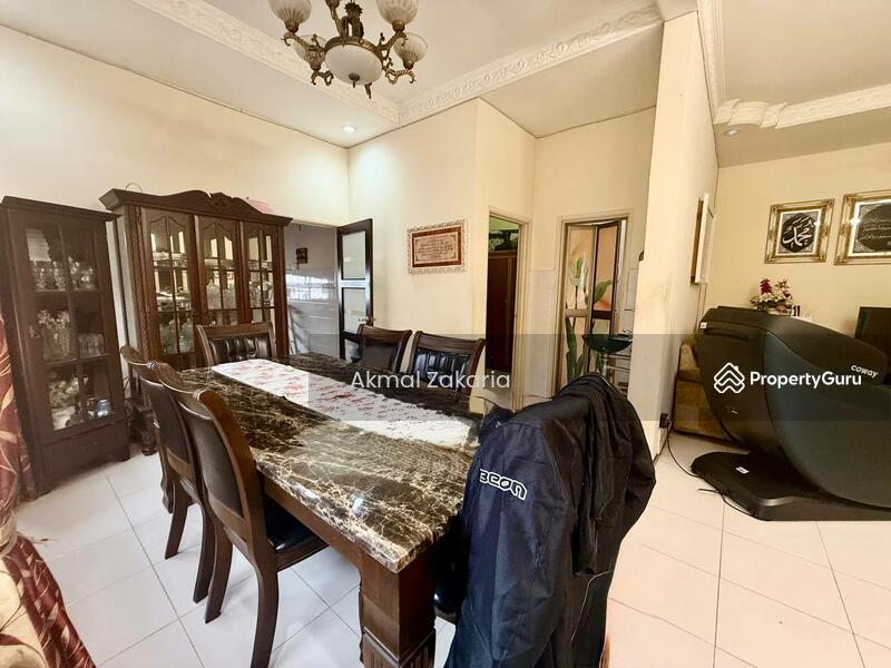 For Sale - End Lot Double Storey Terrace Damansara Emas Jalan Sepah Puteri