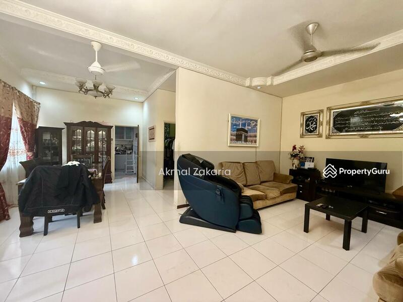 For Sale - End Lot Double Storey Terrace Damansara Emas Jalan Sepah Puteri