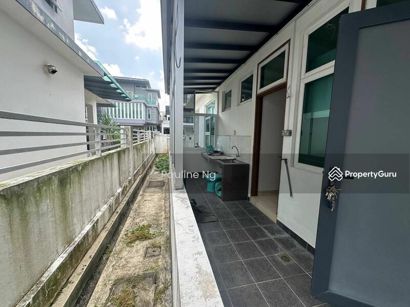 For Rent - Cluster House at Austin Heights