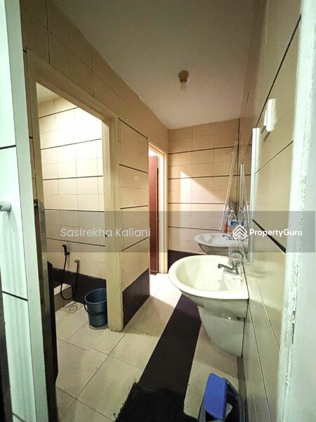 For Sale - Shop / Office at SS7
