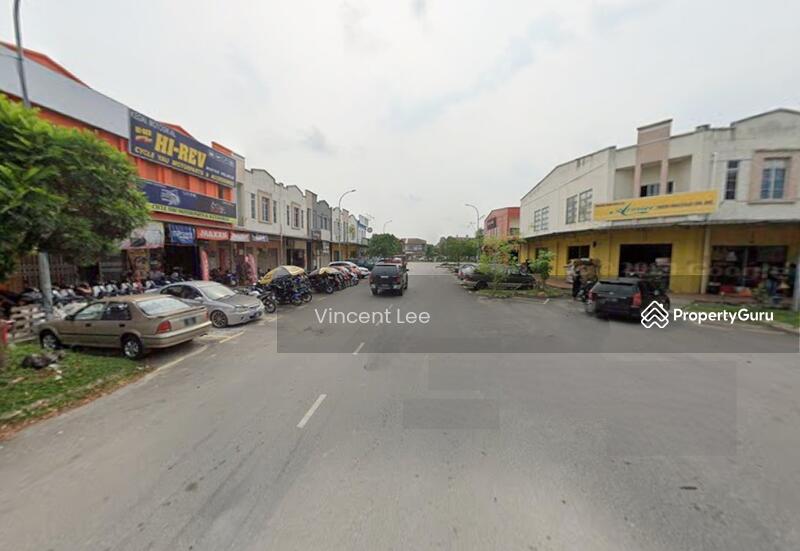 Untuk Disewa - Ground Floor Shop Lot for Rent at Seksyen 32 Shah Alam