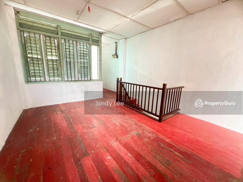 For Rent - 3 STOREY SHOP LOT RENT AT LEBUH CHULIA GEORGETOWN TOURIST HOTSPOT