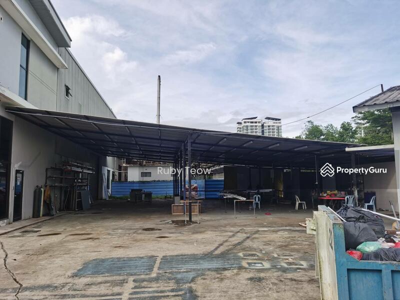 Untuk Disewa - Setia Business Park 2 – 2 Storey Semi-Detached Factory (Corner Lot) for Rent