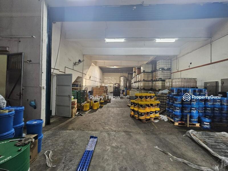 Untuk Disewa - Taman Industri JB Perdana – 1.5 Storey Terrace Factory for Rent