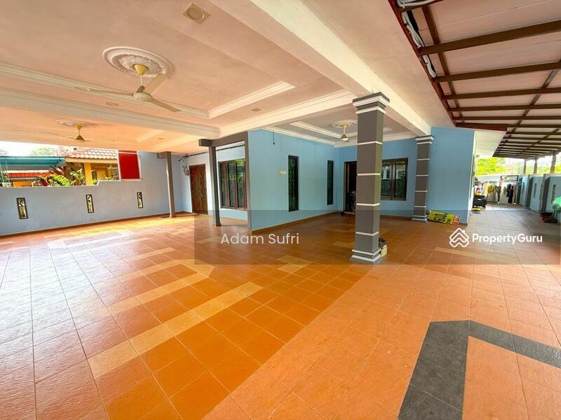 For Sale - 2-storey Terrace House at Seksyen 3