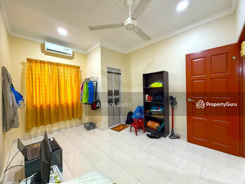 For Sale - 2-storey Terrace House at Seksyen 3