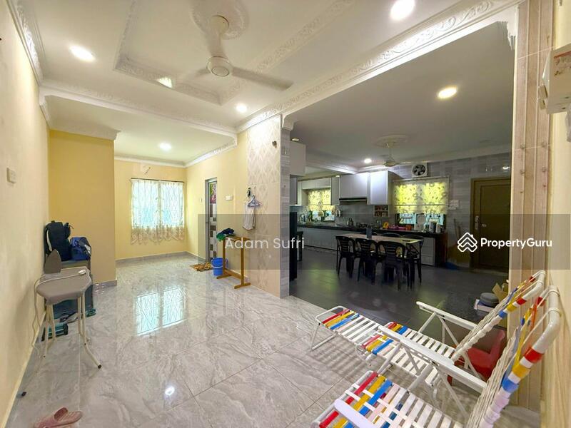 For Sale - 2-storey Terrace House at Seksyen 3
