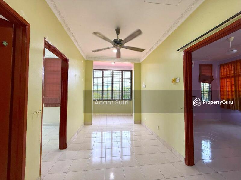 For Sale - 2-storey Terrace House at Seksyen 3