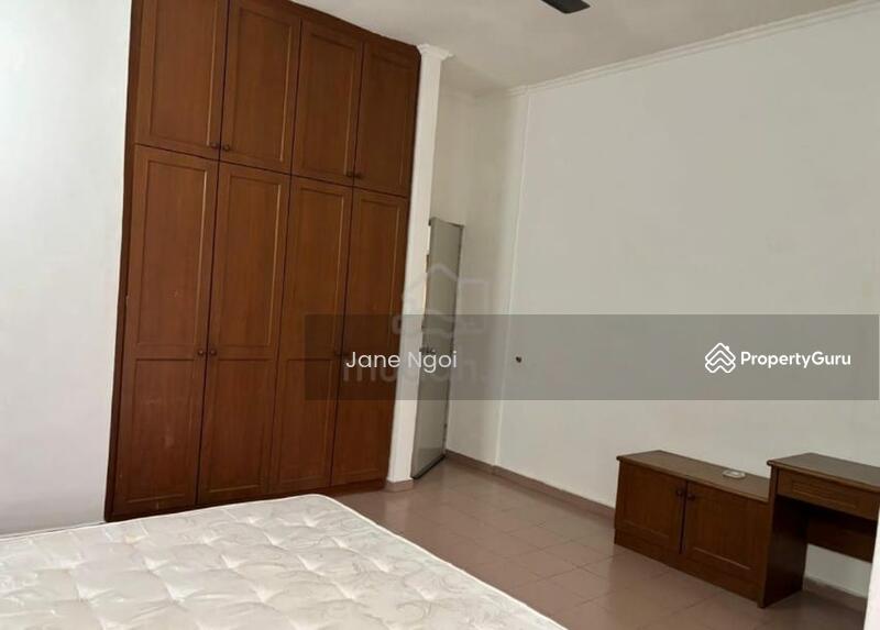 For Sale - Frinza Court