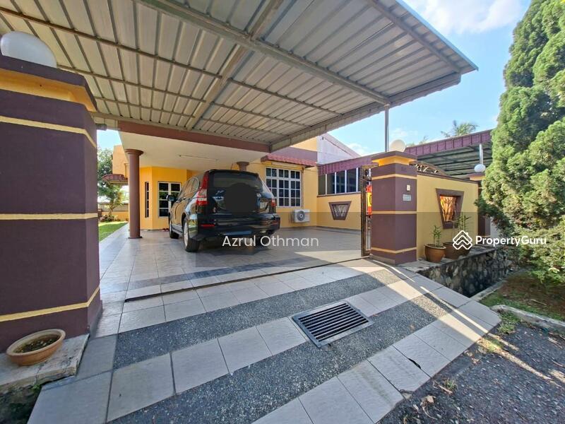 Untuk Dijual - Semi-Detached House at Taman Panchor Jaya