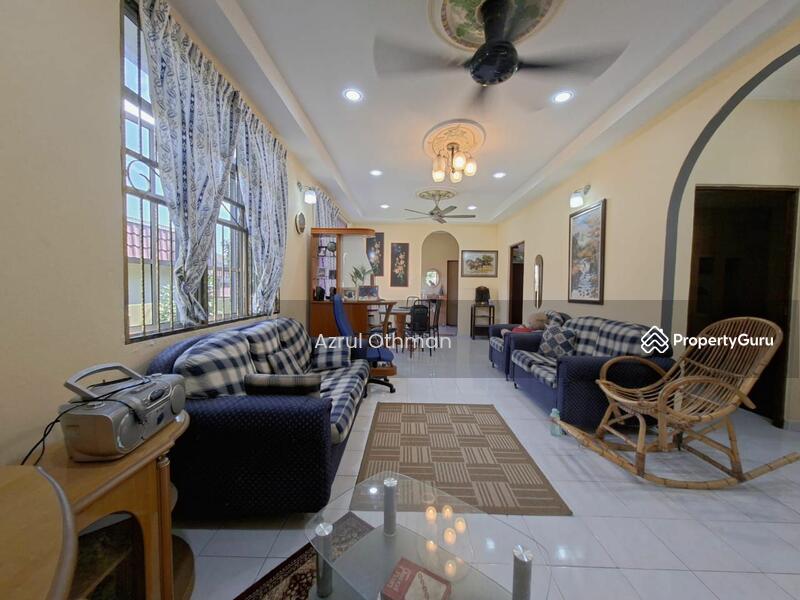 Untuk Dijual - Semi-Detached House at Taman Panchor Jaya
