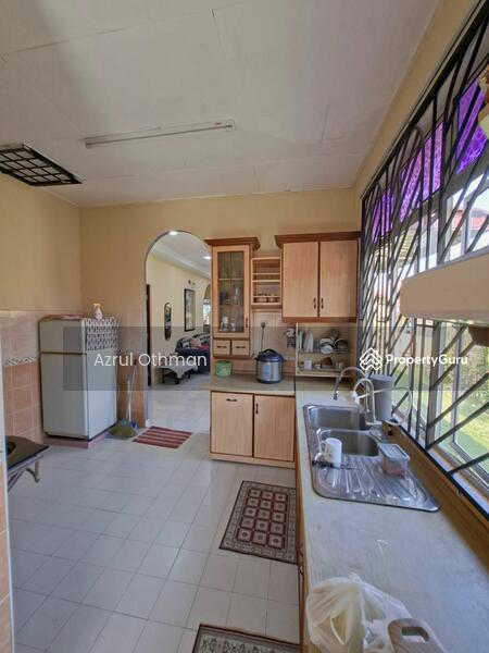Untuk Dijual - Semi-Detached House at Taman Panchor Jaya