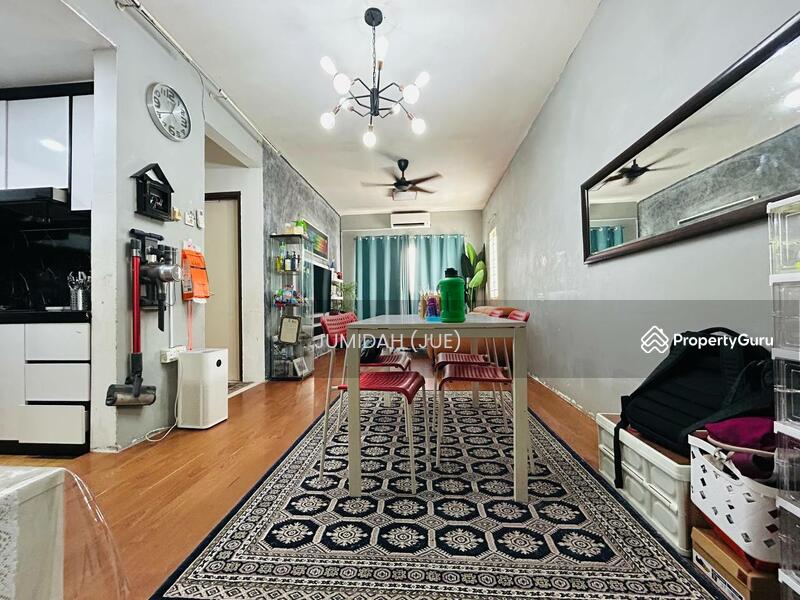 Casa Riana Apartment Taman Puncak JalilView swimming poolRenovated kitchenEnd unit