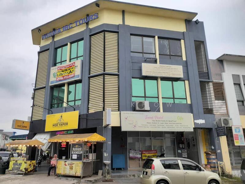 For Rent - Saujana Utama Sungai Buloh Sri Pristana Elmina West Puncak Alam CORNER GROUND Shop