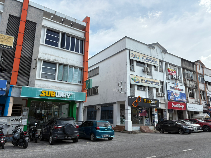 For Sale - [ ROI 5% ] 3 Storey Shoplot, Bandar Seri Putra, Kajang