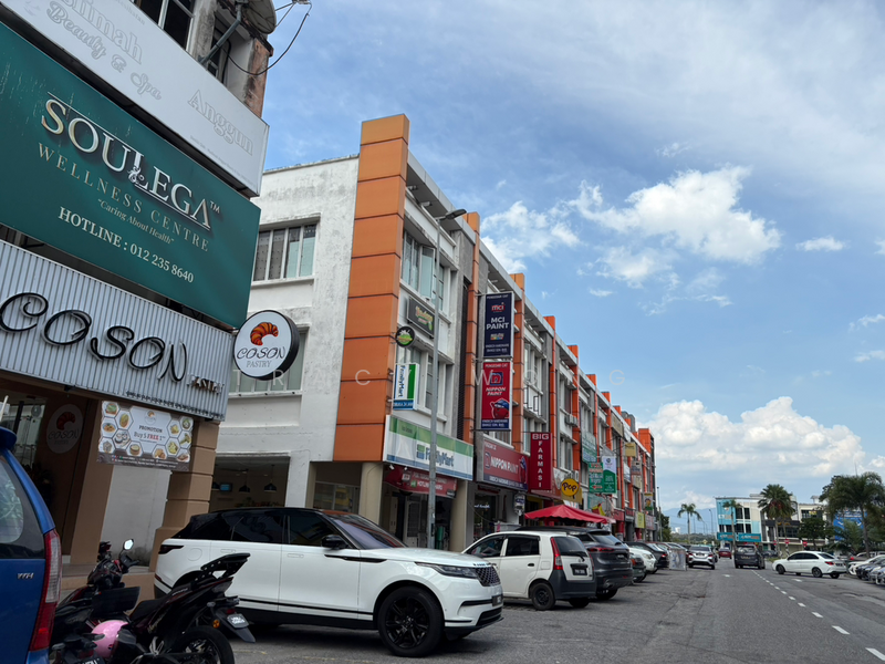 For Sale - [ ROI 5% ] 3 Storey Shoplot, Bandar Seri Putra, Kajang