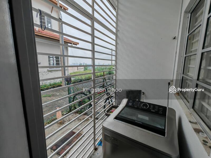 Untuk Dijual - 3-storey Terraced House at Ukay Perdana