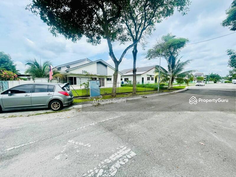 Untuk Dijual - Semi-Detached House at Seksyen 29