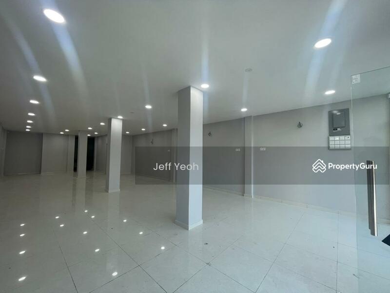 For Rent - Double Storey Shoplot ( Near Aman Central )