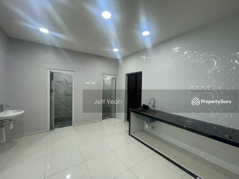 For Rent - Double Storey Shoplot ( Near Aman Central )