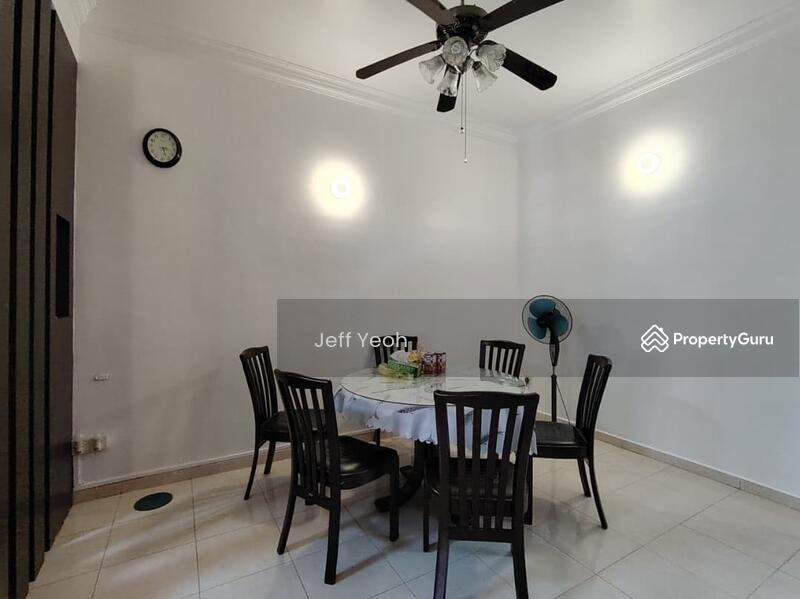 Untuk Disewa - Taman Desa Seraya Double Storey for Rent