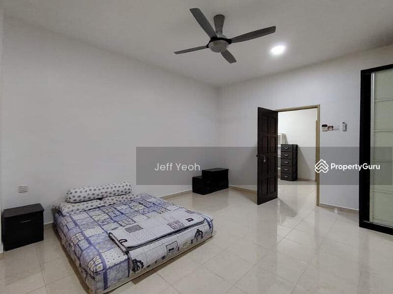 Untuk Disewa - Taman Desa Seraya Double Storey for Rent
