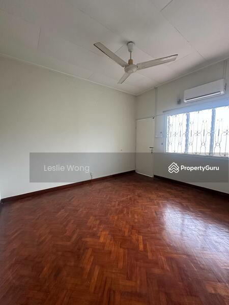 For Rent - Jalan Puteri