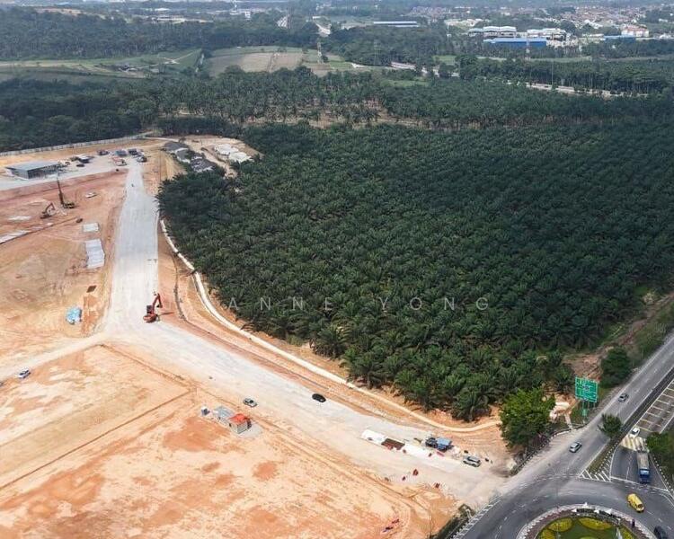 For Sale - 17 Acres Agriculture Zoning Commercial Land @ Indahpura Kulai, Johor, Facing Highway & Opposite JPO