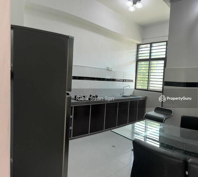 For Rent - 2.5-storey Terraced House at Kampung Masjid