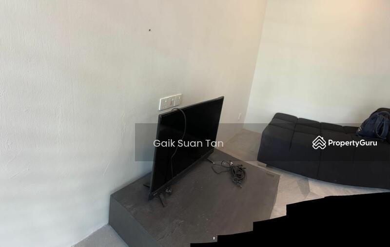 For Rent - 2.5-storey Terraced House at Kampung Masjid