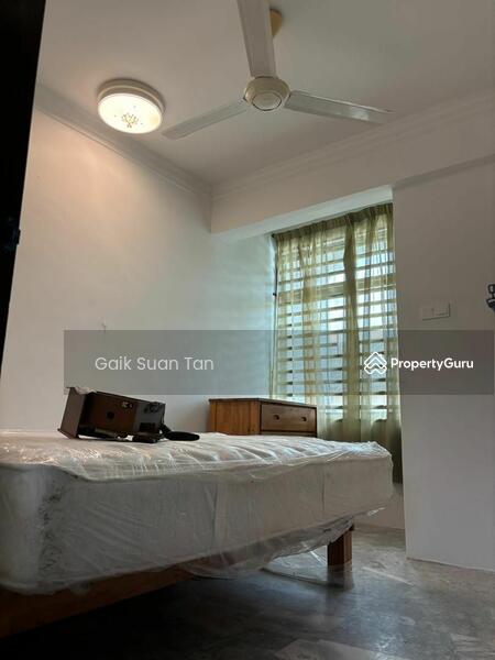 For Rent - 2.5-storey Terraced House at Kampung Masjid