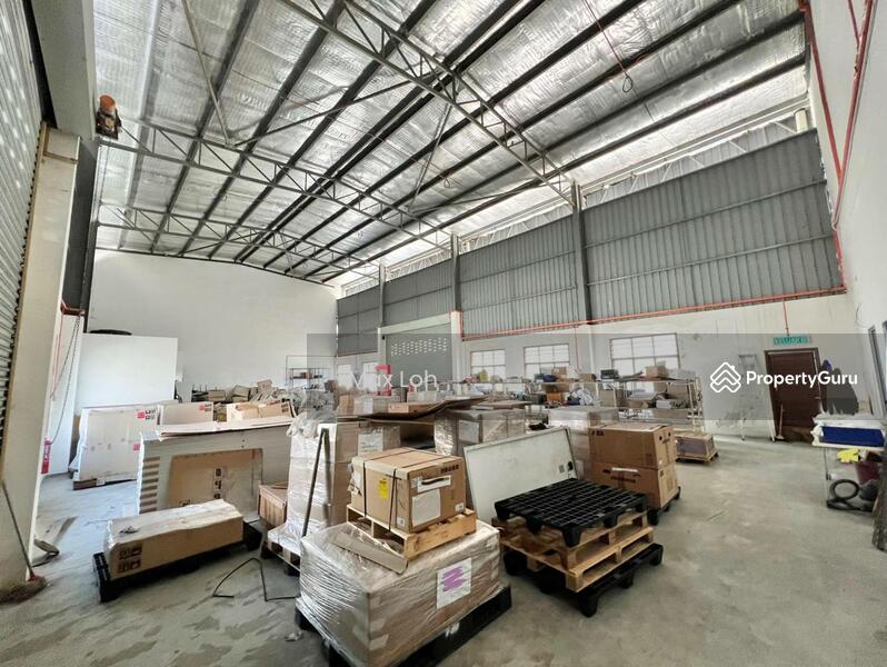 Untuk Dijual - Kempas Utama, 1.5 Storey Semi D Factory, BUA 5,461 Sqf