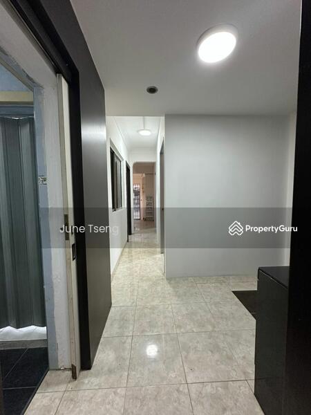 Untuk Disewa - taman pelangi