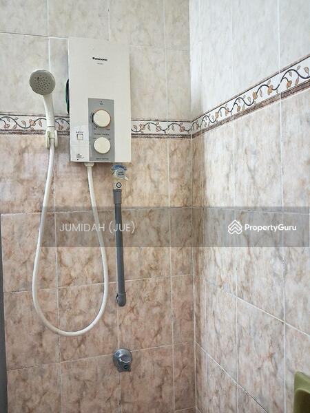 Facing Open Spacious 2-Storey Terrace @ Lestari Putra LEP 5, Seri Kembangan