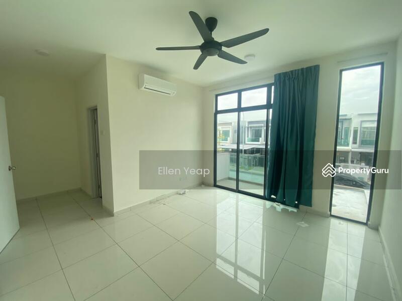 For Rent - Double Storey Terrace House @ Taman Danga Sutera
