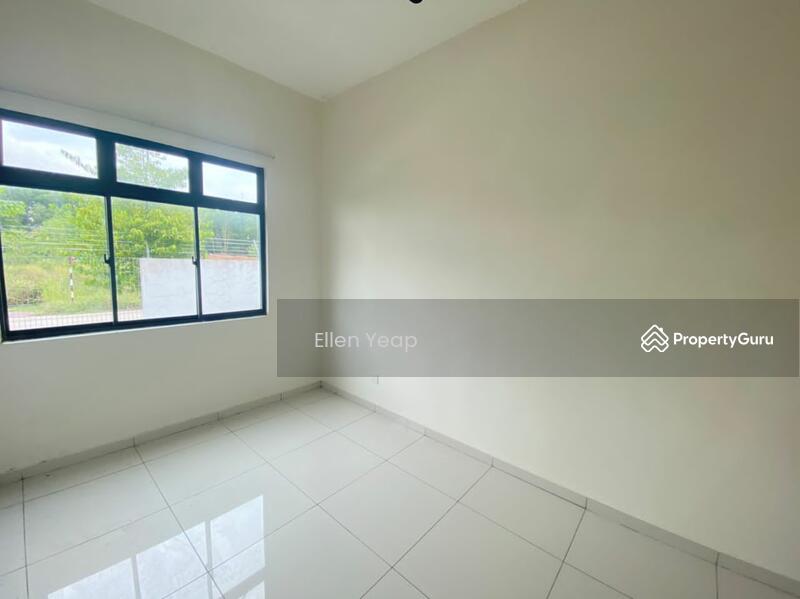 For Rent - Double Storey Terrace House @ Taman Danga Sutera