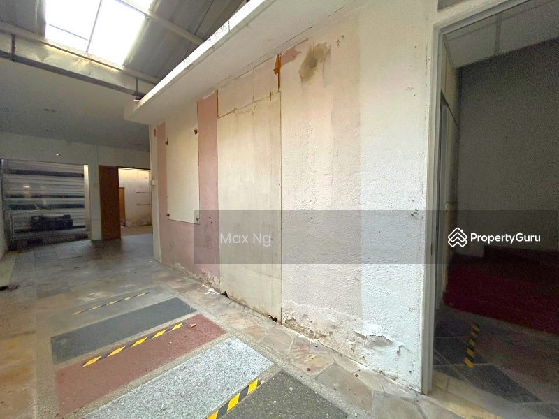 Untuk Dijual - Jelutong