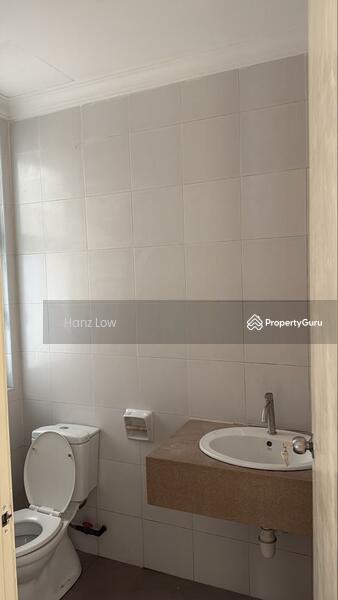 Untuk Disewa - (Upper Unit + 4 Bedroom) Townhouse Lake Valley Avenue 2 @ Bandar Tun Hussein Onn, Cheras