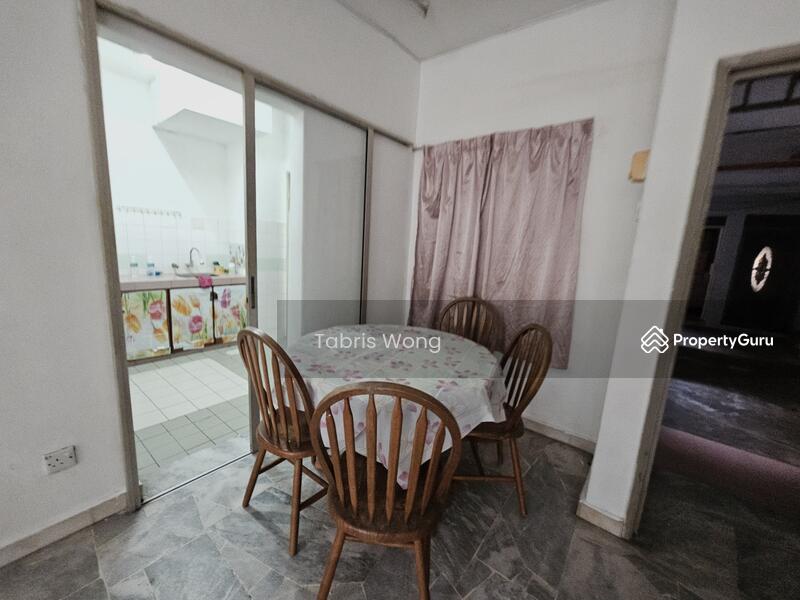 For Rent - Pelangi Court