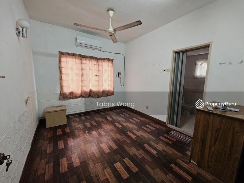 For Rent - Pelangi Court