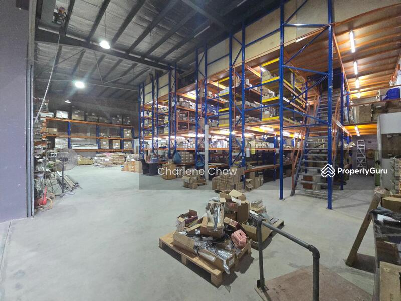 For Rent - Semi-D factory at Kawasan Perindustrian Mount Austin