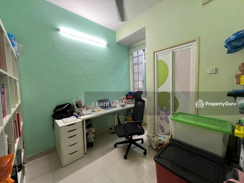 For Sale - Puteri 12