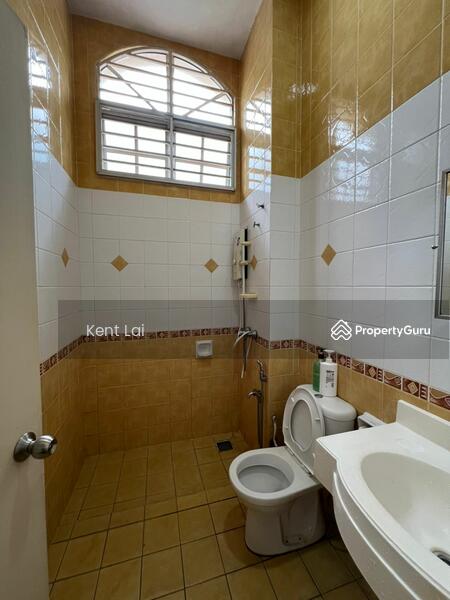 For Sale - Puteri 12