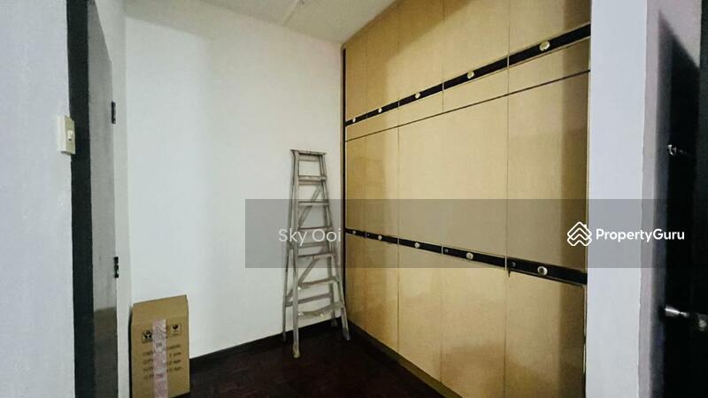 Untuk Dijual - 5 Bedrooms Rumah Berkembar Bagan Luar, Butterworth, Penang