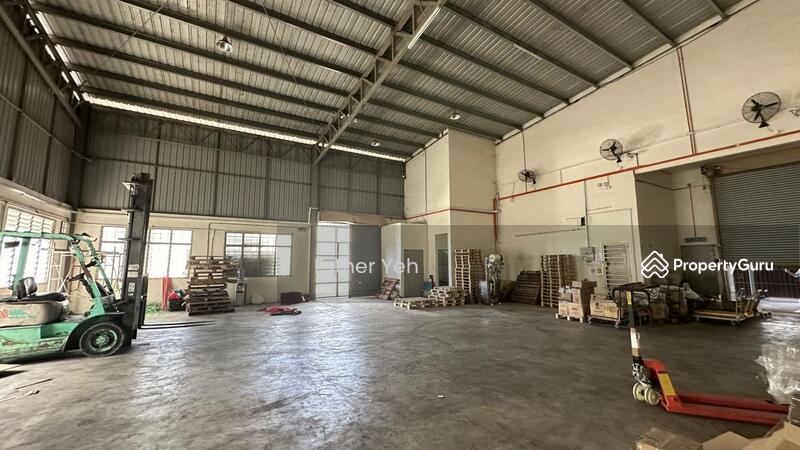 For Rent - Land Area 12000sqft 1.5 Semi Detached Factory