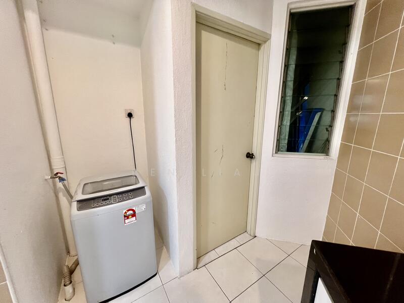 For Rent - Regency Heights Condo