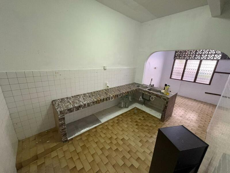 Untuk Disewa - 2 Storey House Ampang Tamam Uda Jaya Jalan Melati