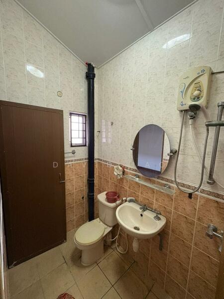 Untuk Disewa - 2 Storey House Ampang Tamam Uda Jaya Jalan Melati