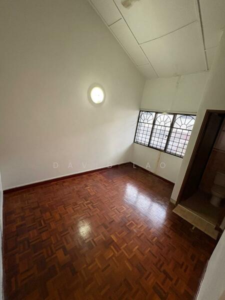 Untuk Disewa - 2 Storey House Ampang Tamam Uda Jaya Jalan Melati